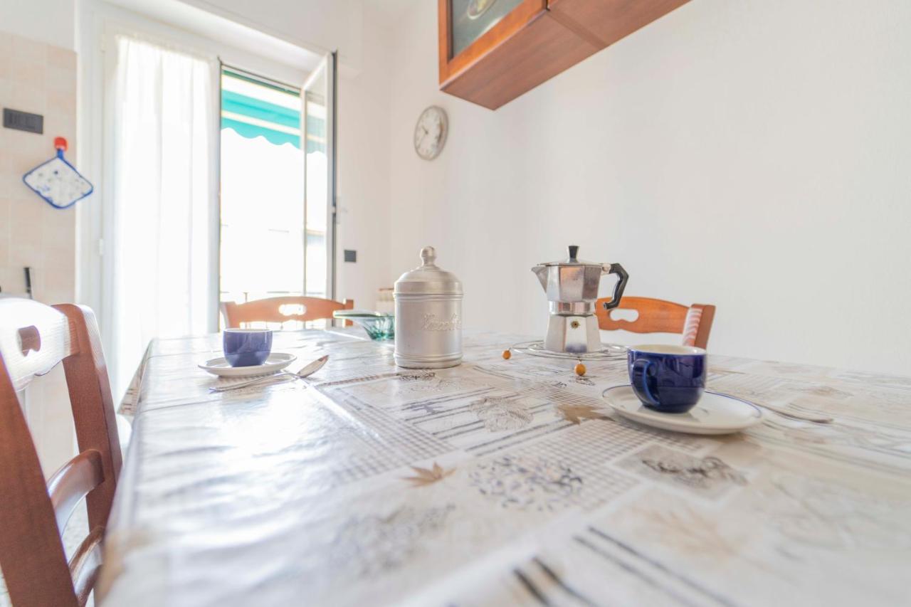 Casa Via Della Chiusa: Centrally Located with Beach Access and Free Parking Sestri Levante Exterior photo